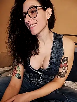 Snapshot of SofiaMori chatting on 2, 2, 2026 SofiaMori online show from 2, 2, 2026