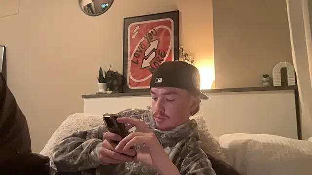 Snapshot of younghungginger chatting on 5, 12, 2024 younghungginger online show from 5, 12, 2024