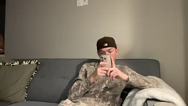 Snapshot of younghungginger chatting on 16, 11, 2025 younghungginger online show from 16, 11, 2025