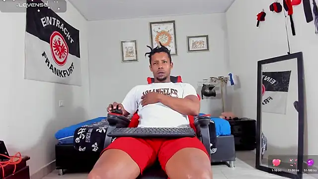 AlejoKhalifa  online show from 14, 11, 2025