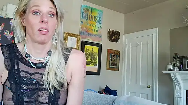 Snapshot of Glamazonx chatting on 17, 2, 2026 Glamazonx online show from 17, 2, 2026