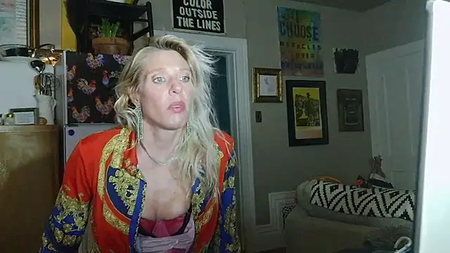 Snapshot of Glamazonx chatting on 24, 2, 2026 Glamazonx online show from 24, 2, 2026