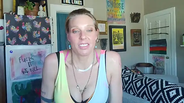 Snapshot of Glamazonx chatting on 19, 3, 2026 Glamazonx online show from 19, 3, 2026