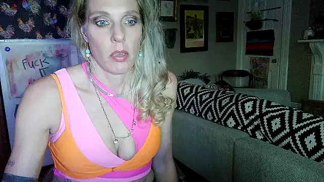 Snapshot of Glamazonx chatting on 21, 3, 2026 Glamazonx online show from 21, 3, 2026