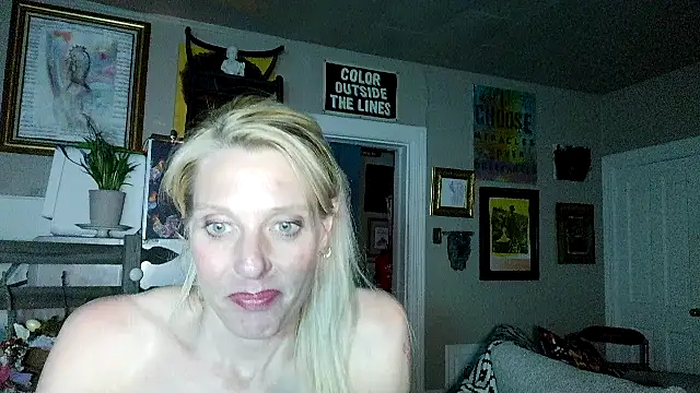 Glamazonx online show from 29, 4, 2026