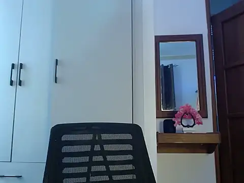 queencydoll online show from 6, 5, 2026