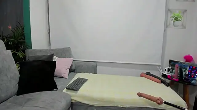 Snapshot of larossasexy chatting on 24, 10, 2025 larossasexy online show from 24, 10, 2025