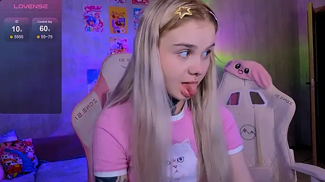 Snapshot of Britney_Lynch chatting on 21, 2, 2026 Britney Lynch online show from 21, 2, 2026