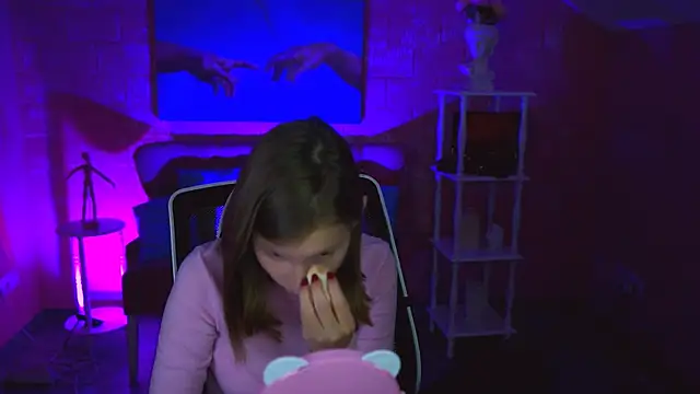 EllaHorton online show from 10, 11, 2025