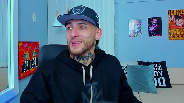 Snapshot of Drako_Lamar chatting on 18, 12, 2024 Drako Lamar online show from 18, 12, 2024