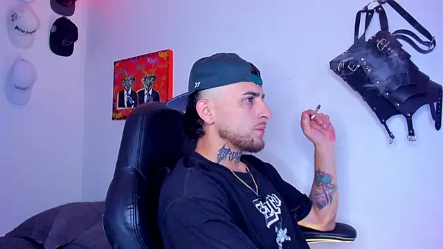 Snapshot of Drako_Lamar chatting on 4, 4, 2026 Drako Lamar online show from 4, 4, 2026