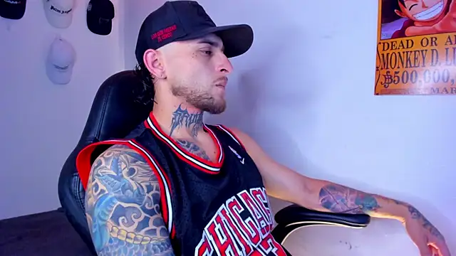 Snapshot of Drako_Lamar chatting on 4, 4, 2026 Drako Lamar online show from 4, 4, 2026