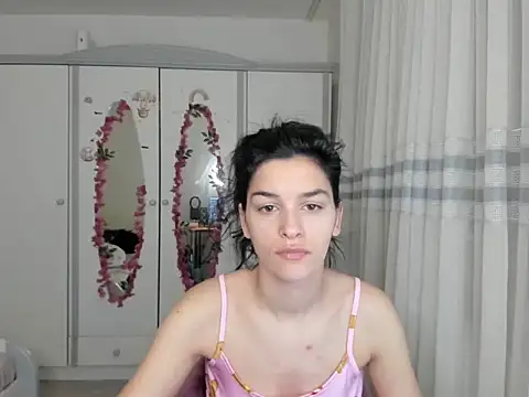 Maya-and guests online show from 1, 2, 2026