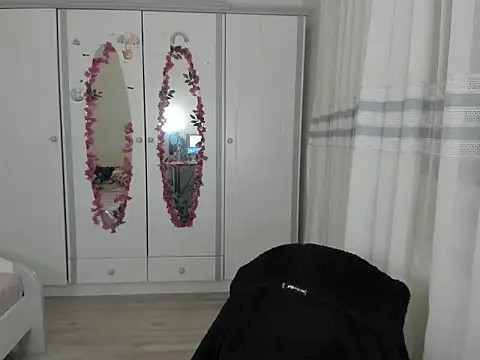 Maya-and guests online show from 5, 2, 2026