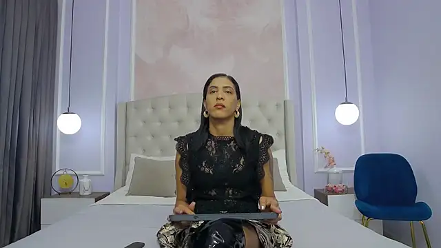 Snapshot of JoannaCox chatting on 7, 2, 2025 JoannaCox online show from 7, 2, 2025