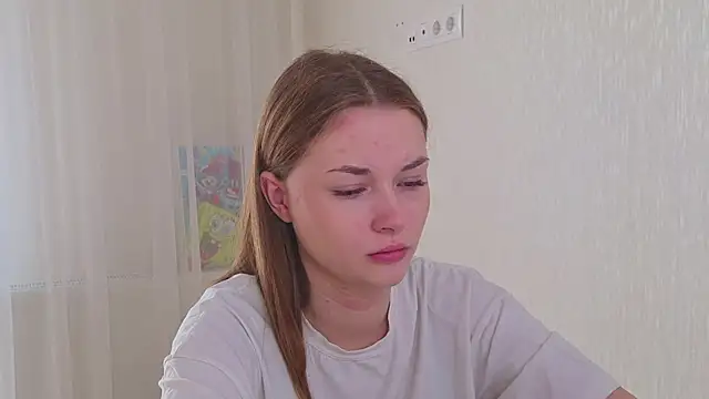 Snapshot of CharryClim chatting on 21, 10, 2025 CharryClim online show from 21, 10, 2025