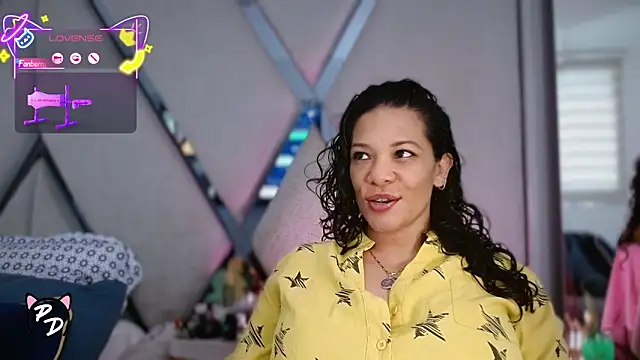 Snapshot of paula_daniela1 chatting on 3, 5, 2026 paula daniela1 online show from 3, 5, 2026