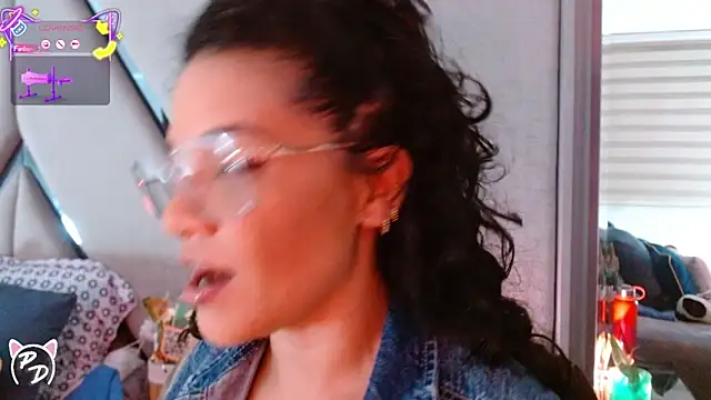 Snapshot of paula_daniela1 chatting on 16, 5, 2026 paula daniela1 online show from 16, 5, 2026