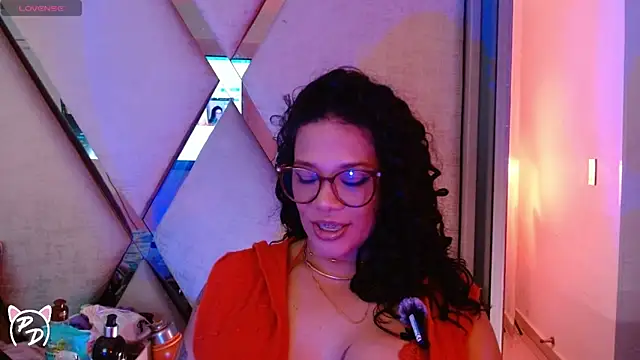 Snapshot of paula_daniela1 chatting on 3, 6, 2026 paula daniela1 online show from 3, 6, 2026
