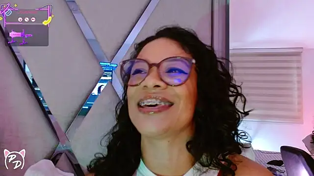 Snapshot of paula_daniela1 chatting on 5, 6, 2026 paula daniela1 online show from 5, 6, 2026