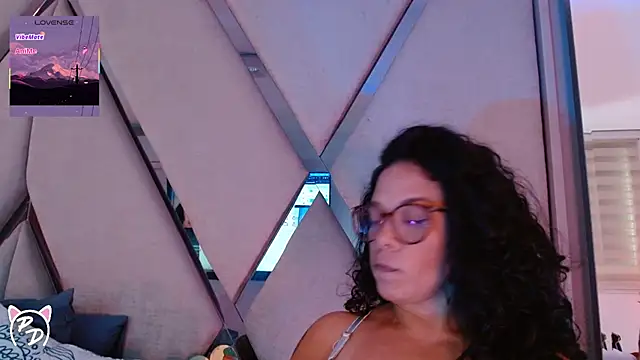 Snapshot of paula_daniela1 chatting on 20, 6, 2026 paula daniela1 online show from 20, 6, 2026