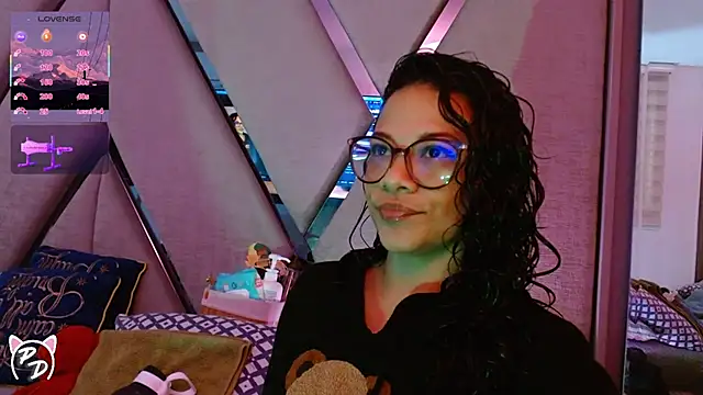 Snapshot of paula_daniela1 chatting on 27, 7, 2026 paula daniela1 online show from 27, 7, 2026