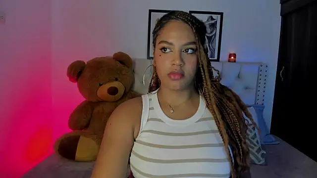 Snapshot of taylor-sexyy chatting on 20, 5, 2026 taylor-sexyy online show from 20, 5, 2026