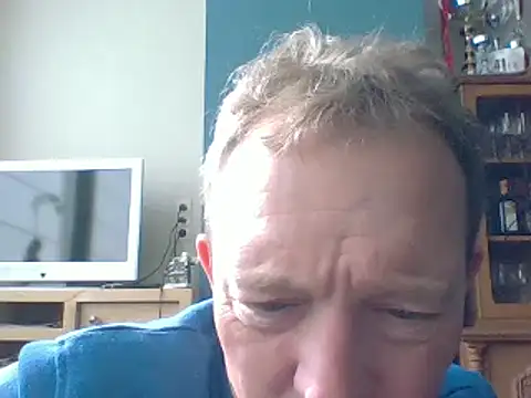 Snapshot of bertolini chatting on 2, 3, 2025 bertolini online show from 2, 3, 2025