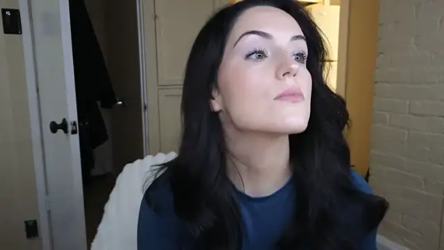 Snapshot of sexylilly69 chatting on 13, 1, 2026 sexylilly69 online show from 13, 1, 2026