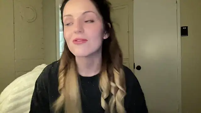 Snapshot of sexylilly69 chatting on 28, 6, 2026 sexylilly69 online show from 28, 6, 2026
