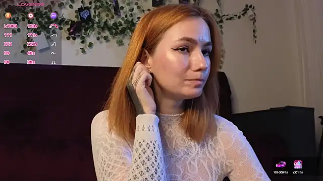 Snapshot of girl_with_snaketatto0 chatting on 16, 9, 2025 girl with snaketatto0 online show from 16, 9, 2025