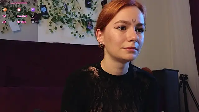 Snapshot of girl_with_snaketatto0 chatting on 1, 10, 2025 girl with snaketatto0 online show from 1, 10, 2025