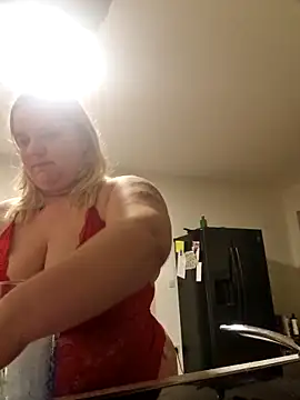 Snapshot of Curvy_Lucy chatting on 29, 1, 2025 Curvy Lucy online show from 29, 1, 2025