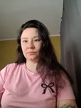 Snapshot of AlexaLexie chatting on 8, 4, 2026 AlexaLexie online show from 8, 4, 2026