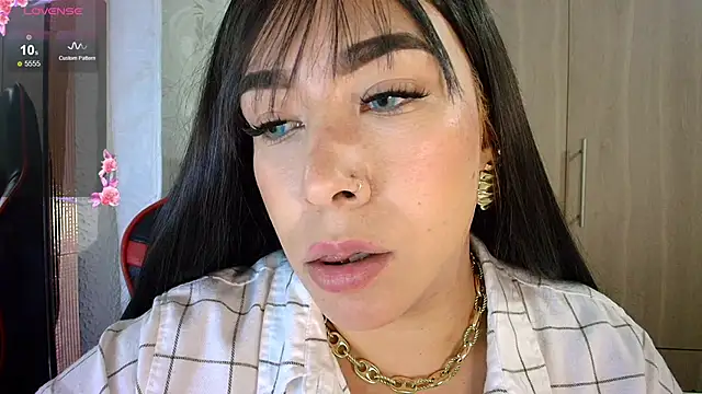 leahtemptation3 online show from 15, 5, 2026