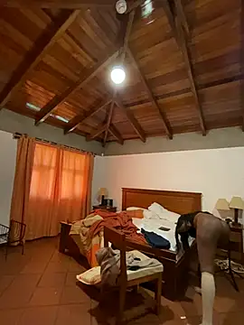 Snapshot of SUUKAM chatting on 17, 2, 2026 SUUKAM online show from 17, 2, 2026