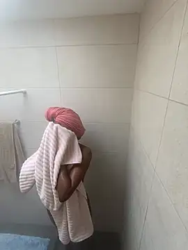 Snapshot of SUUKAM chatting on 23, 2, 2026 SUUKAM online show from 23, 2, 2026