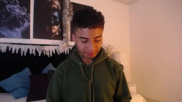 Snapshot of JuanCamiilo_66 chatting on 19, 12, 2024 JuanCamiilo 66 online show from 19, 12, 2024