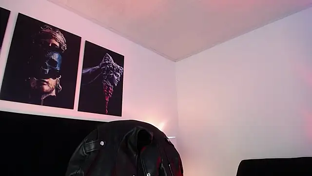 Snapshot of JuanCamiilo_66 chatting on 4, 1, 2025 JuanCamiilo 66 online show from 4, 1, 2025