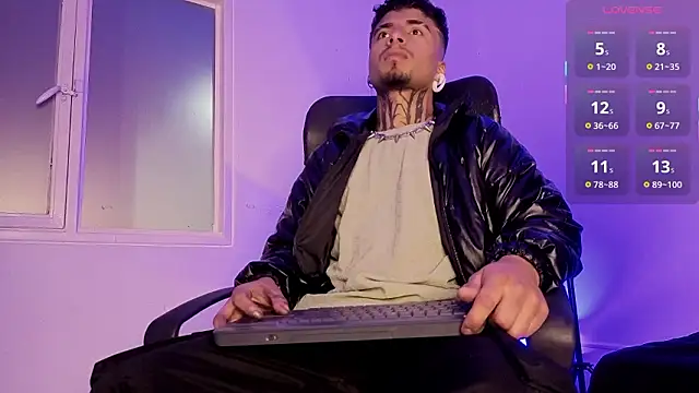 Snapshot of JuanCamiilo_66 chatting on 26, 3, 2026 JuanCamiilo 66 online show from 26, 3, 2026