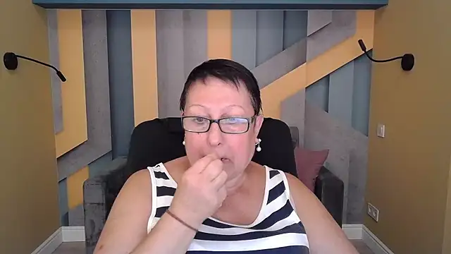 BarbaraTurners online show from 15, 9, 2025