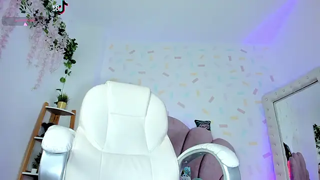 evelyn evans 1 online show from 20, 2, 2025