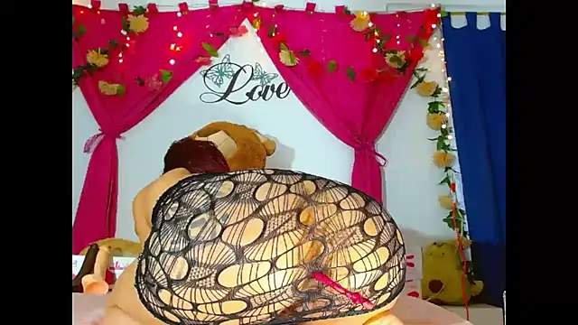 Snapshot of natashakissess chatting on 6, 1, 2026 natashakissess online show from 6, 1, 2026