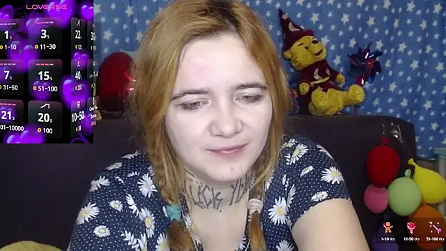 Snapshot of Yours_good_mood chatting on 3, 10, 2025 Yours good mood online show from 3, 10, 2025