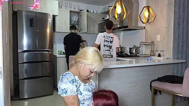 xalicesfantasyx online show from 19, 3, 2025