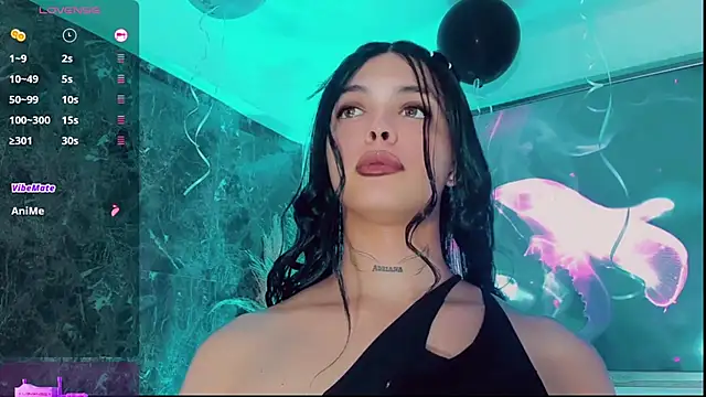 Emmaa Saenz  online show from 19, 9, 2025