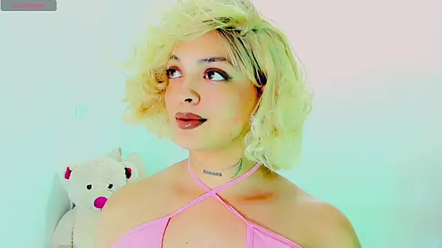 Snapshot of Emmaa_Saenz_ chatting on 28, 2, 2026 Emmaa Saenz online show from 28, 2, 2026