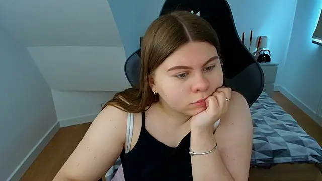 AbbyPleasure online show from 4, 6, 2026