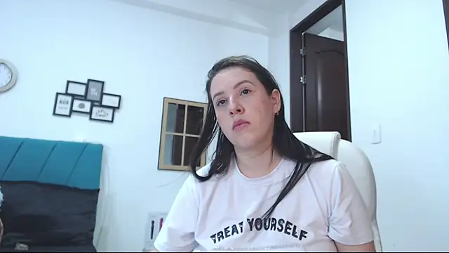 kamila lopez online show from 22, 1, 2025