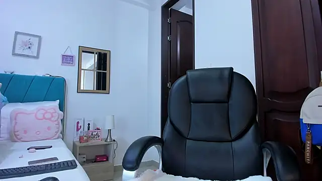 kamila lopez online show from 13, 6, 2026